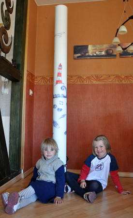 große Sonderanfertigung an Kerzen: 197 cm hoch